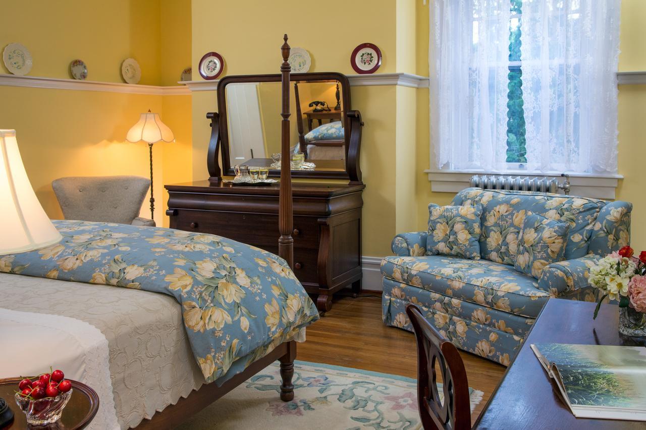 Mercersburg Inn Esterno foto